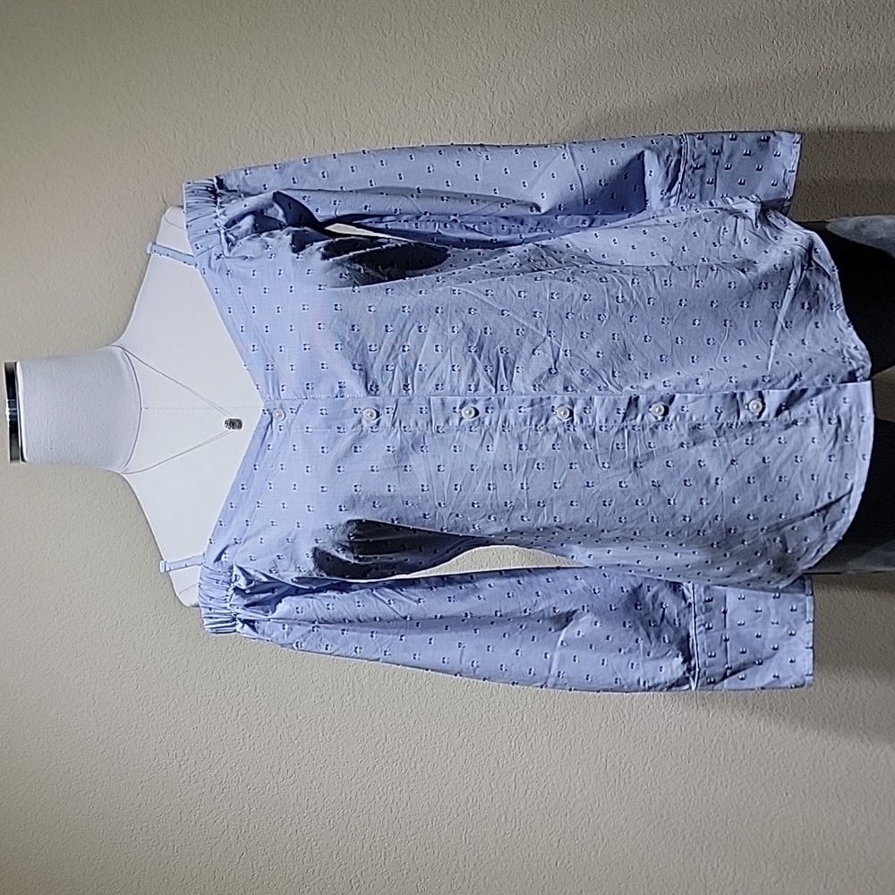 Banana Republic Light Blue Button-Down Shirt